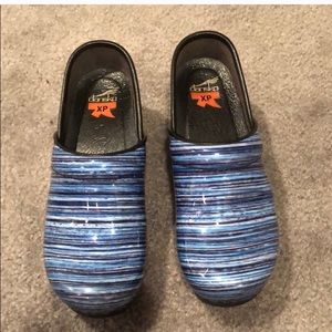 Blue stripe Danskos